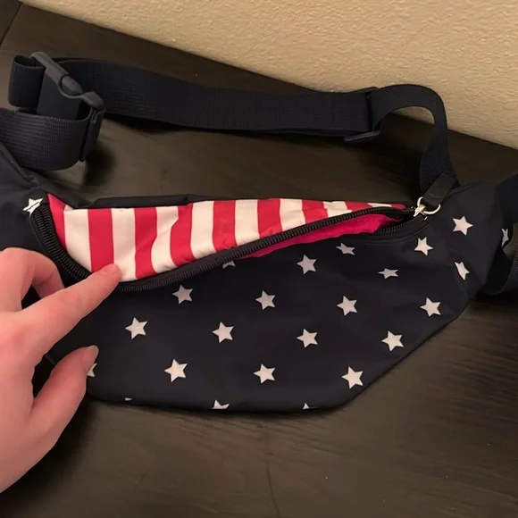 American flag fanny pack - Picture 1 of 3